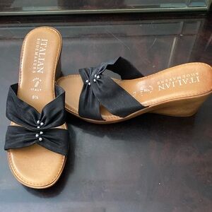 EUC Italian Shoemakers sandal. Black fabric.Silver detailing.